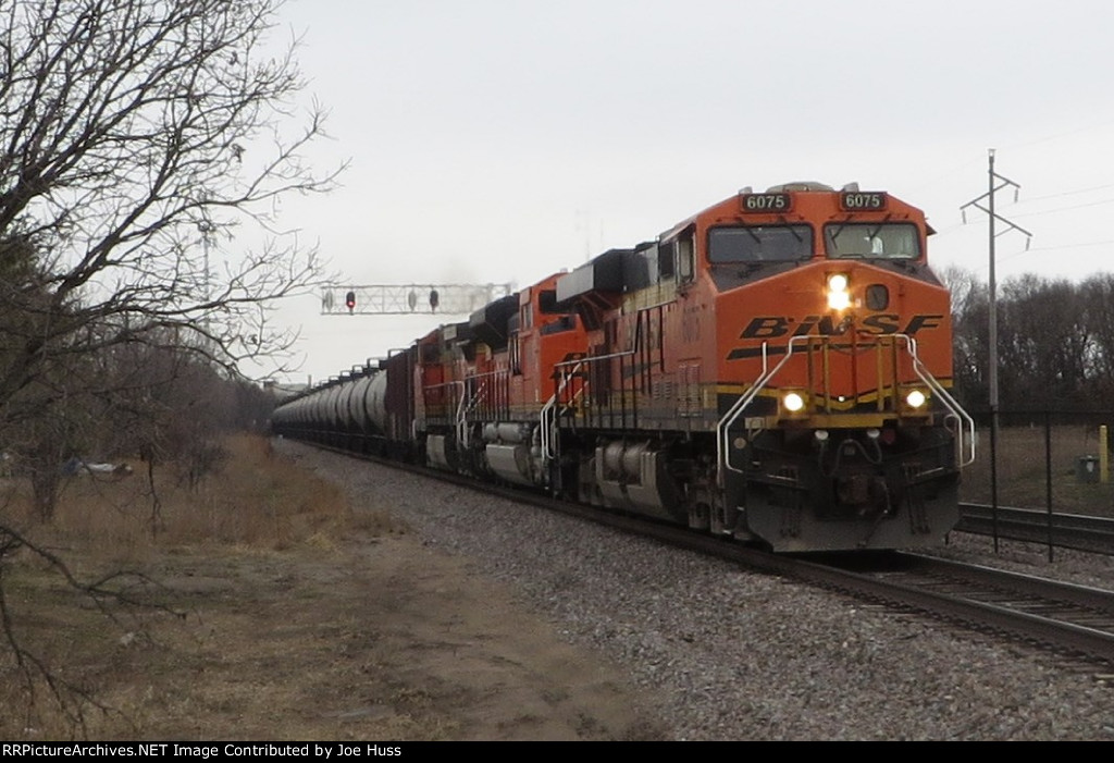 BNSF 6075 East